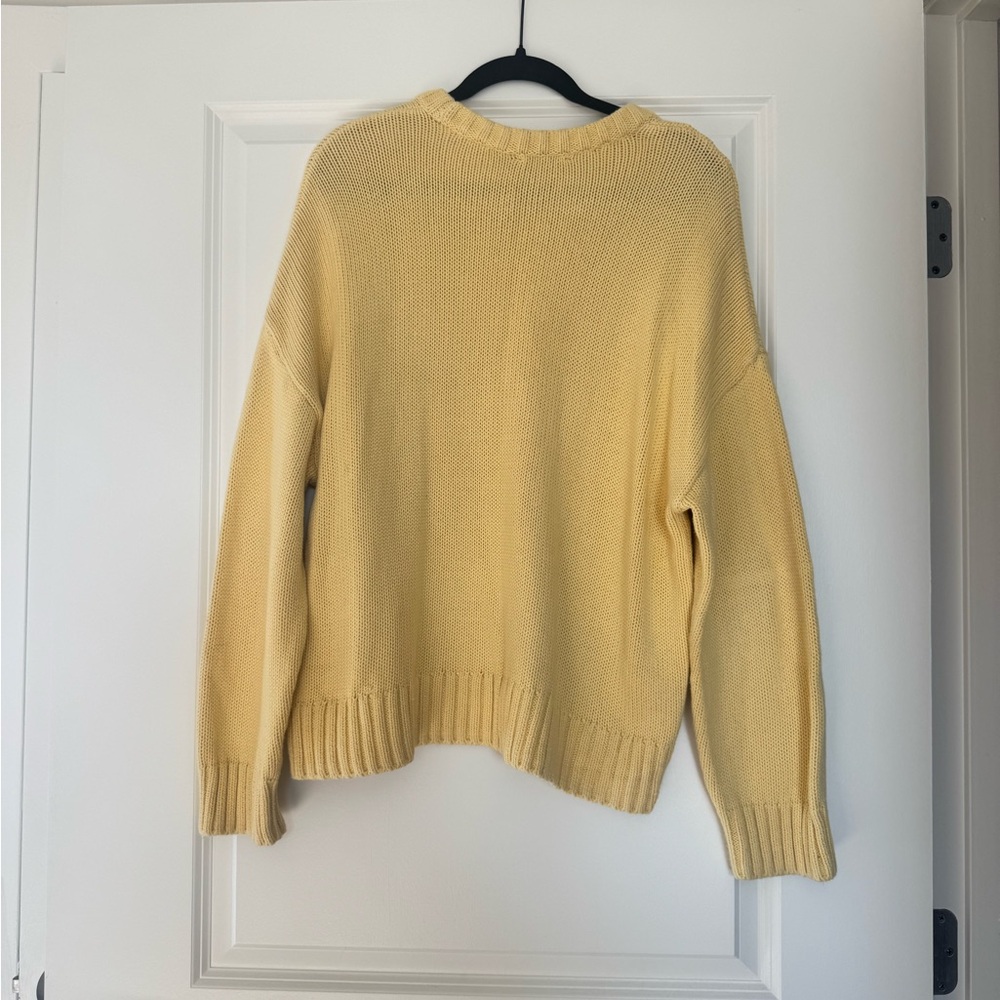 GAP Women's Soft Yellow Crew Neck Sweater - Picture 3 of 3